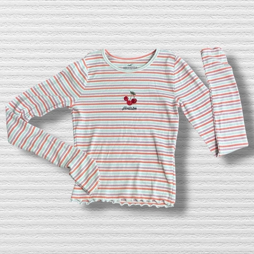Hollister Long Sleeve Cropped Ribbed Baby Doll Tee With Cherries Size XS